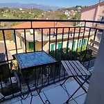 Elisim House Dom wakacyjny